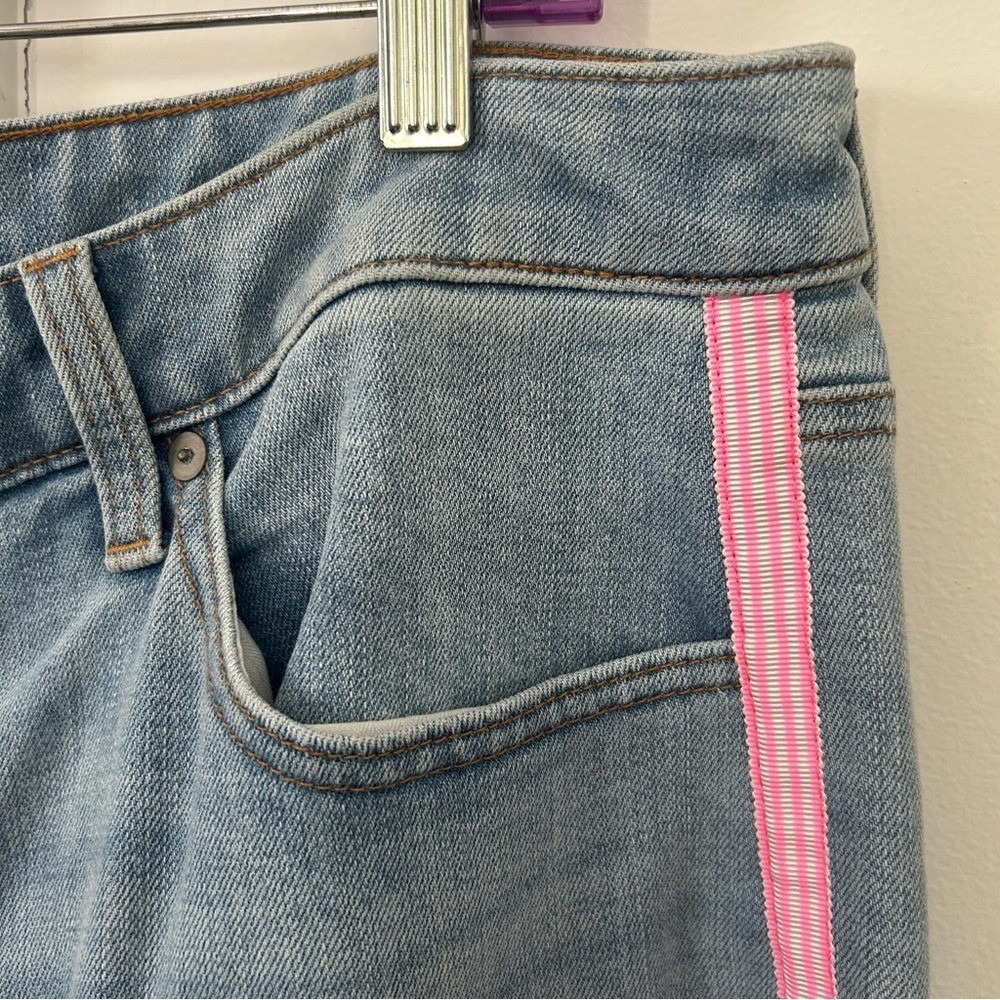 Talbots Modern Ankle Jeans Pink Ribbon Denim Colorful Embellished Size 16 - Picture 5 of 14